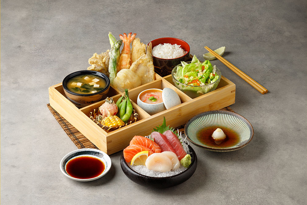 Anago & Seafood Tempura Set